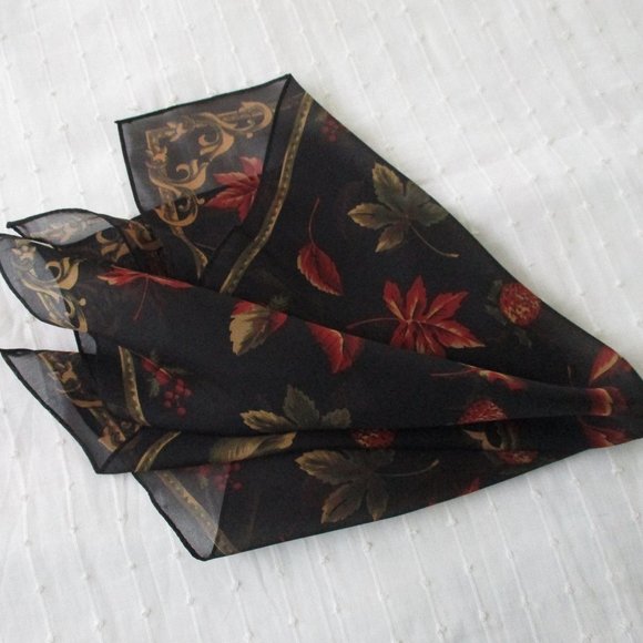 Semi sheer fall leaves & berries scarf - Picture 9 of 9